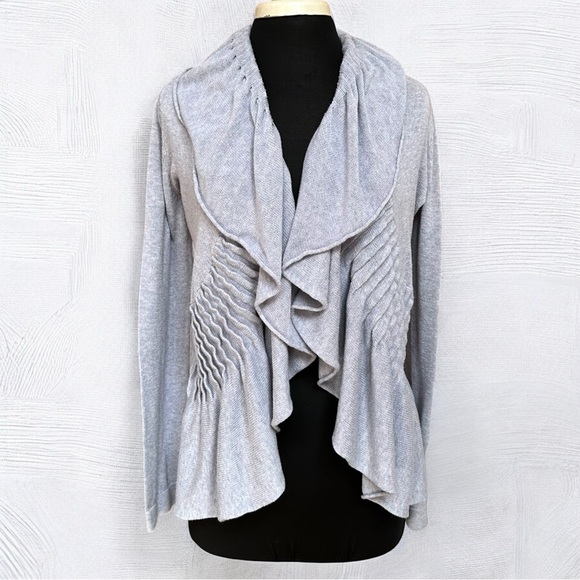 LUCY Open Front Ribbed Waterfall Draped Ruffled Grey Cardigan Sweater Size Med - Picture 1 of 13